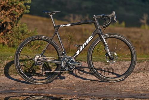 Time Alpe dHuez 01 fiche technique et avis